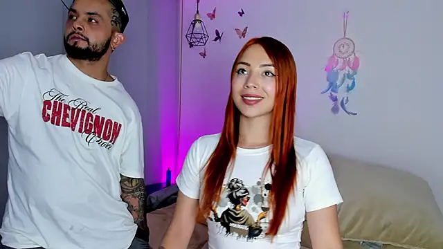 Chloe Johnson  online show from 11-26-25, 05:40