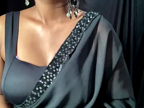Snapshot of Sexy_trisha__7 chatting on 10-17-25, 11:23 Sexy trisha  7 online show from 10-17-25, 11:23