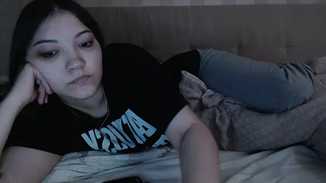 Snapshot of AlisaDevis chatting on 05-31-26, 07:14 AlisaDevis online show from 05-31-26, 07:14