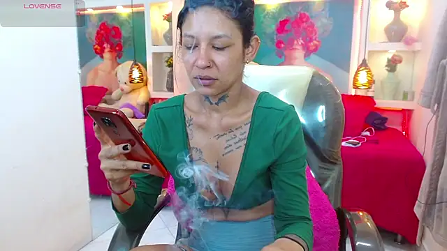 lorenapinto online show from 10-30-25, 08:50