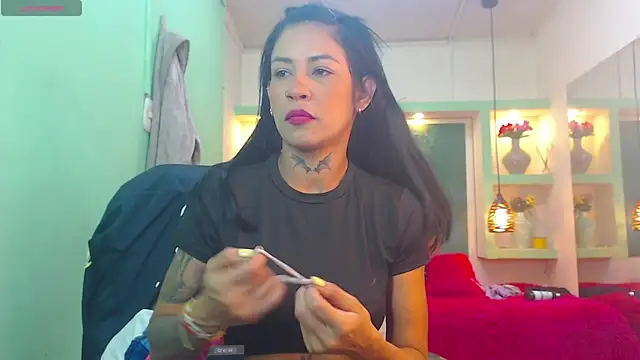 Snapshot of lorenapinto chatting on 04-29-26, 03:32 lorenapinto online show from 04-29-26, 03:32