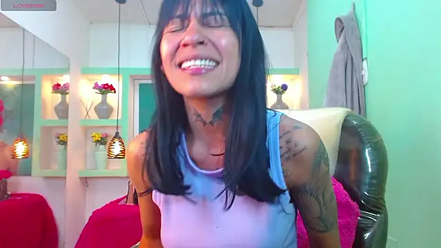 lorenapinto online show from 02-19-26, 05:15