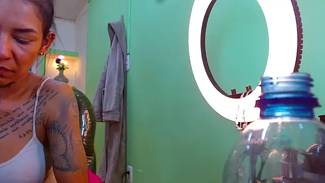 lorenapinto online show from 12-13-25, 08:04