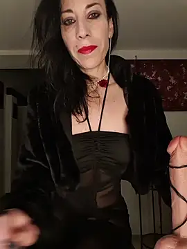 Snapshot of freyamoret chatting on 05-14-26, 02:19 freyamoret online show from 05-14-26, 02:19