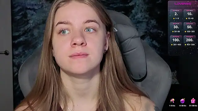 Snapshot of candy_maggie chatting on 01-09-26, 05:31 candy maggie online show from 01-09-26, 05:31