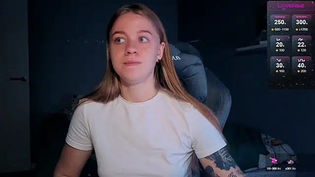 Snapshot of candy_maggie chatting on 10-09-25, 05:13 candy maggie online show from 10-09-25, 05:13