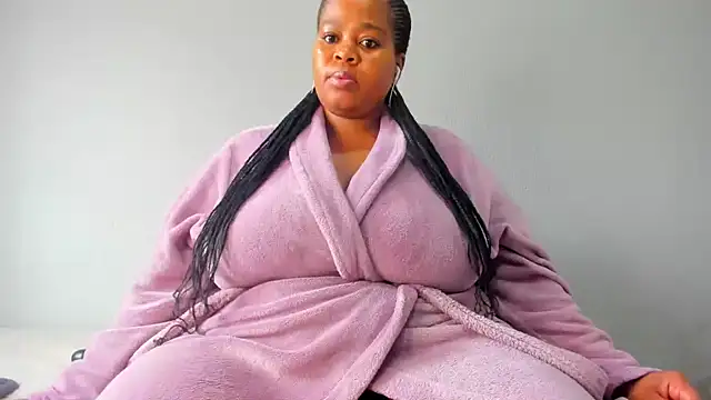 ThickLeeyanaX online show from 09-24-25, 10:00