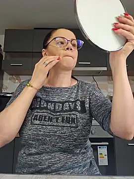 KristenVega online show from 11-26-25, 11:54