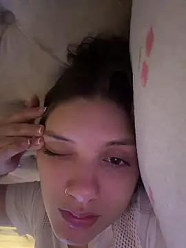 EmilyS   online show from 05-25-26, 12:54