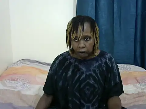 Kariselle- online show from 10-12-25, 04:19