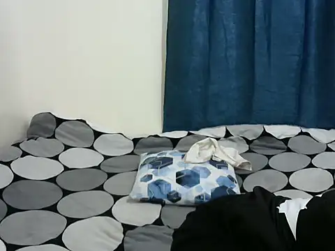 Kariselle- online show from 09-09-25, 04:11