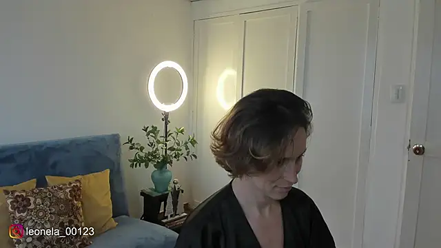 cuddlingbunny online show from 01-12-26, 08:04