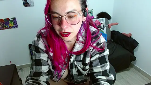 natasha laulau online show from 04-21-26, 01:42