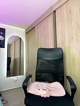 MariaAntonia   online show from 01-16-26, 08:24