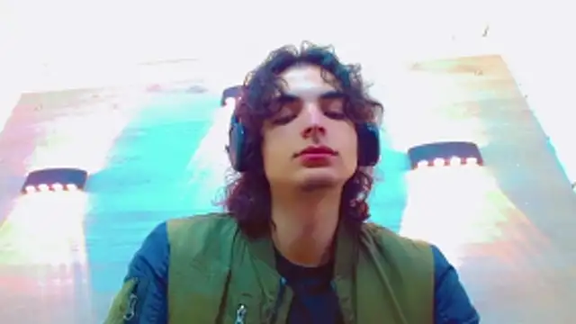 Sr BonnyEthan online show from 11-04-25, 01:48