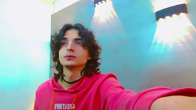 Sr BonnyEthan online show from 11-18-25, 04:32