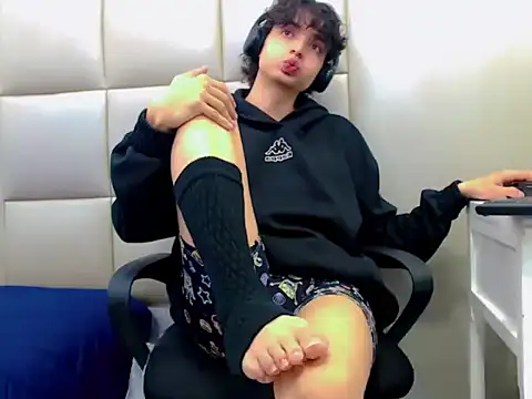 Sr BonnyEthan online show from 02-08-26, 01:53