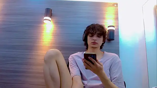 Sr BonnyEthan online show from 03-18-26, 01:02