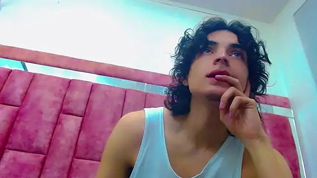 Sr BonnyEthan online show from 10-18-25, 01:57