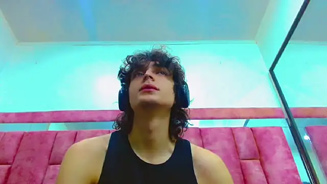 Sr BonnyEthan online show from 09-17-25, 01:57