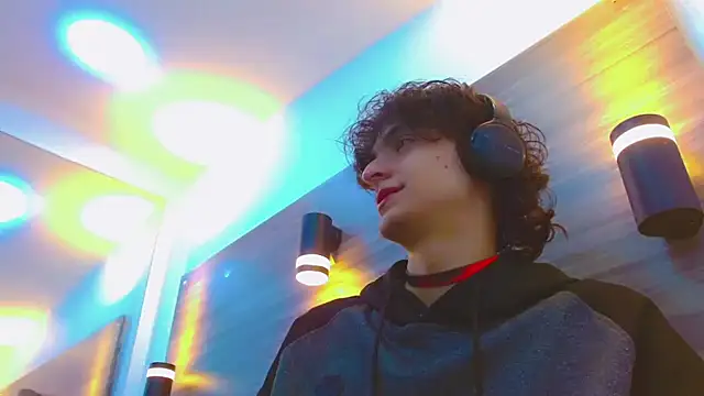 Sr BonnyEthan online show from 03-31-26, 01:02