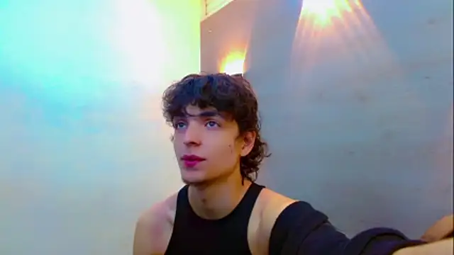 Sr BonnyEthan online show from 12-22-25, 01:55