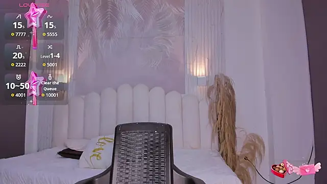 NastassjaCandy online show from 04-17-26, 08:11