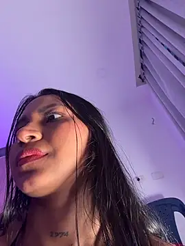 Barbiebrunette  online show from 10-24-25, 11:37