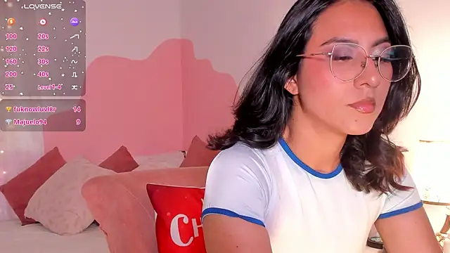 DaraBeckett online show from 12-20-25, 12:46