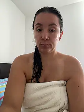 Snapshot of emely_sexx20 chatting on 07-18-26, 09:23 emely sexx20 online show from 07-18-26, 09:23