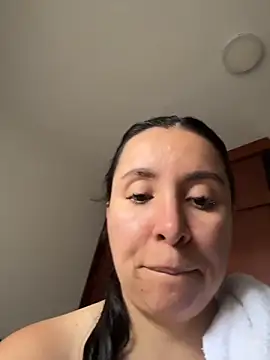 emely sexx20 online show from 02-21-26, 09:17