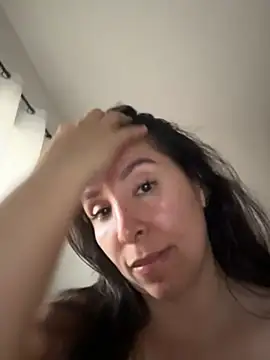 emely sexx20 online show from 02-25-26, 10:20