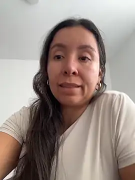 Snapshot of emely_sexx20 chatting on 06-09-26, 02:51 emely sexx20 online show from 06-09-26, 02:51