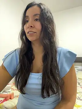 Snapshot of emely_sexx20 chatting on 06-26-26, 02:50 emely sexx20 online show from 06-26-26, 02:50