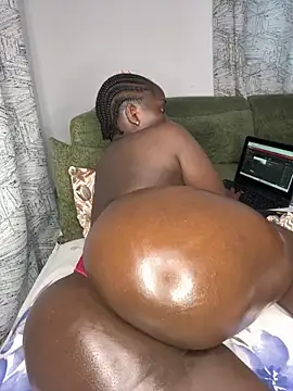 Snapshot of Favoritegirl1 chatting on 05-19-26, 04:19 Favoritegirl1 online show from 05-19-26, 04:19