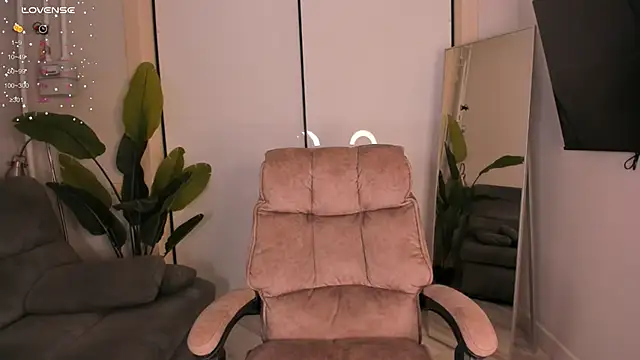 helen ramsay online show from 12-21-25, 03:03