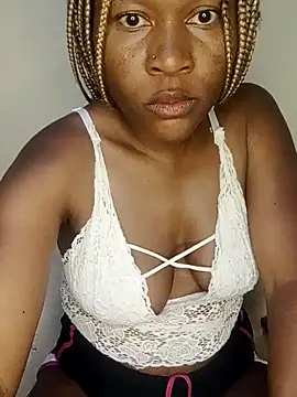 Snapshot of Mayah19 chatting on 02-25-25, 01:53 Mayah19 online show from 02-25-25, 01:53