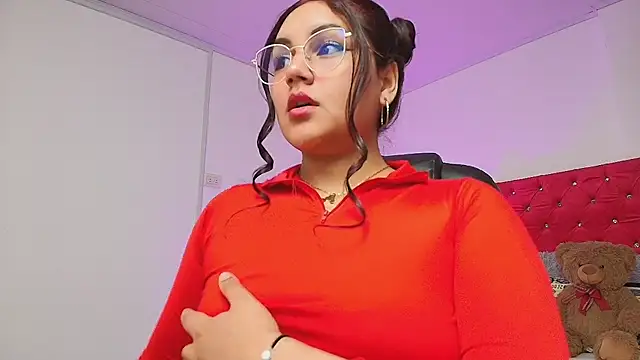 Snapshot of ashlei_ chatting on 02-20-26, 11:28 ashlei online show from 02-20-26, 11:28