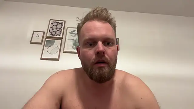 Snapshot of jerkoffwankster chatting on 01-04-25, 01:52 jerkoffwankster online show from 01-04-25, 01:52