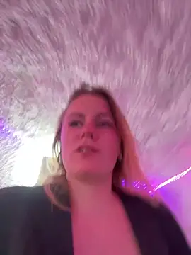 selenaluvv online show from 03-18-26, 03:35