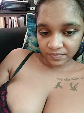 Snapshot of Indianqueen03 chatting on 06-28-26, 11:27 Indianqueen03 online show from 06-28-26, 11:27