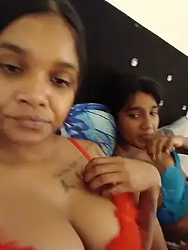 Snapshot of Indianqueen03 chatting on 07-17-26, 10:12 Indianqueen03 online show from 07-17-26, 10:12