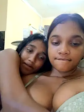 Indianqueen03 online show from 09-26-25, 07:54