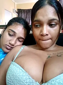 Indianqueen03 online show from 10-24-25, 08:57