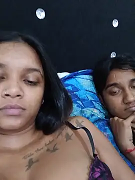 Snapshot of Indianqueen03 chatting on 07-19-26, 04:32 Indianqueen03 online show from 07-19-26, 04:32