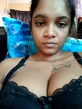 Indianqueen03 online show from 11-06-25, 10:08