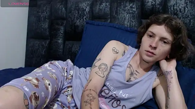 pretty cristal69 online show from 01-10-26, 04:02