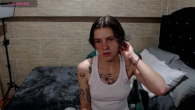 pretty cristal69 online show from 02-26-25, 10:26