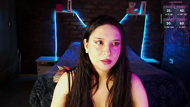 KityEstrover online show from 11-04-25, 12:36