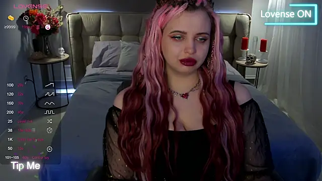Snapshot of Miss_Maya_Mils chatting on 03-10-25, 04:17 Miss Maya Mils online show from 03-10-25, 04:17